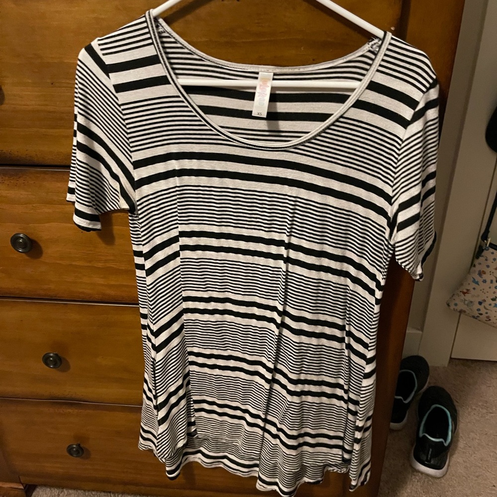 Lularoe top